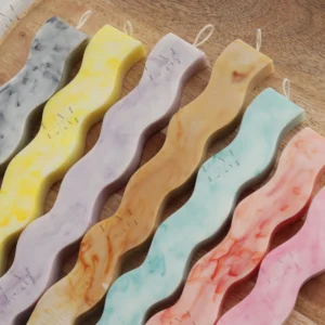 Λαμπάδες με χρωματιστά νερά